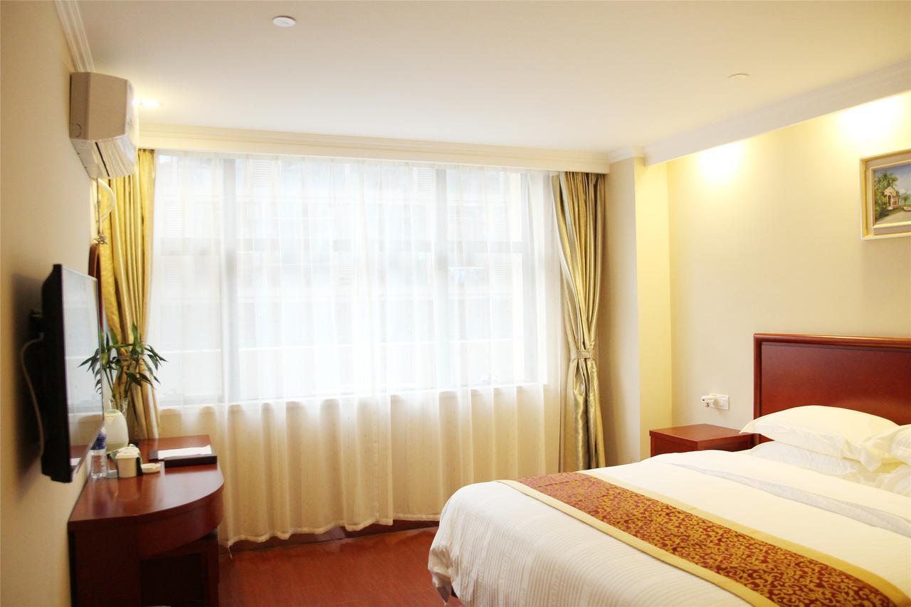 Greentree Inn Jiangsu Zhenjiang Dingmao Industrial Park Wode Square Express Hotel Exteriör bild
