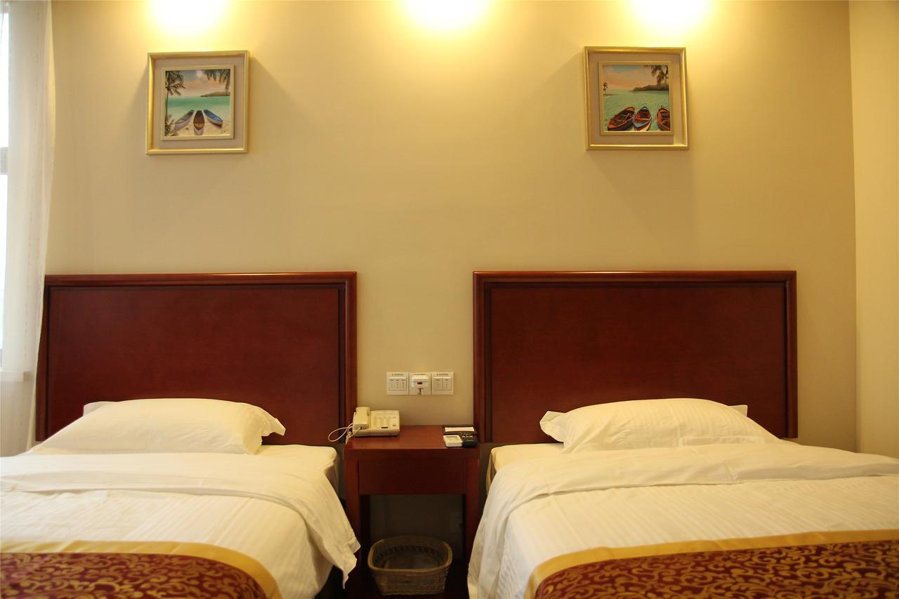 Greentree Inn Jiangsu Zhenjiang Dingmao Industrial Park Wode Square Express Hotel Exteriör bild
