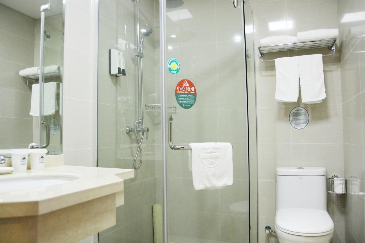 Greentree Inn Jiangsu Zhenjiang Dingmao Industrial Park Wode Square Express Hotel Exteriör bild